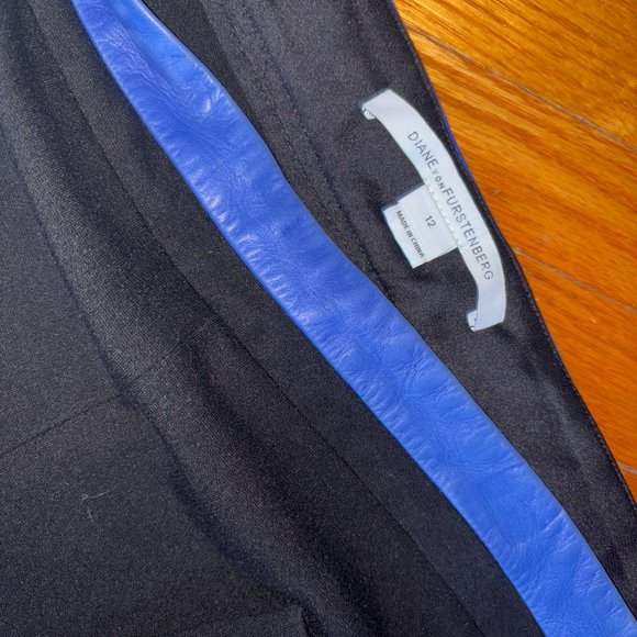 Diane Von Furstenberg Black Leggings with Blue Leather Trim Sz 12 - Picture 5 of 9